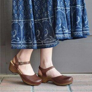 Dansko Sam Leather Mary Jane Scandi Girl Ankle Strap Buckle Heel Sandal Clogs